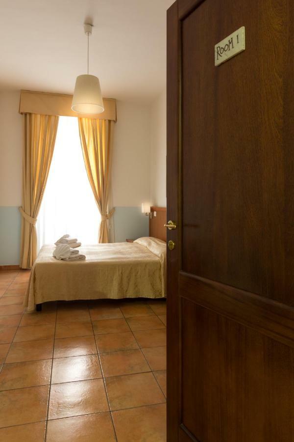 Few Steps From St Peter Bed & Breakfast エクステリア 写真